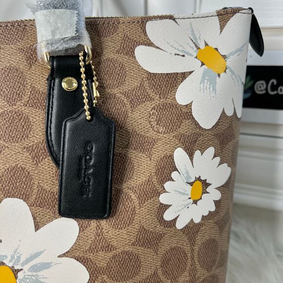 New Women’s Coach Gallery Tote Bag In Signature Canvas With Floral Print - Picture 3 of 12
